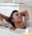 泡热水澡的正确方式—压力释放与睡眠提升的同时，警惕酒后浸浴风险