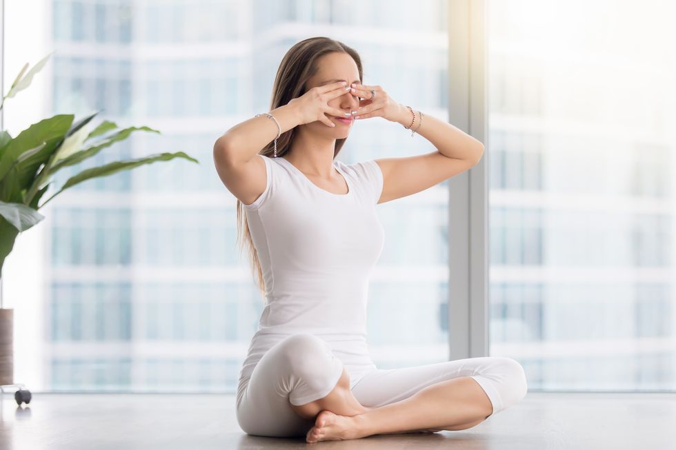 3招长寿瑜珈动作，改变呼吸方法放松神经系统、减龄超有感